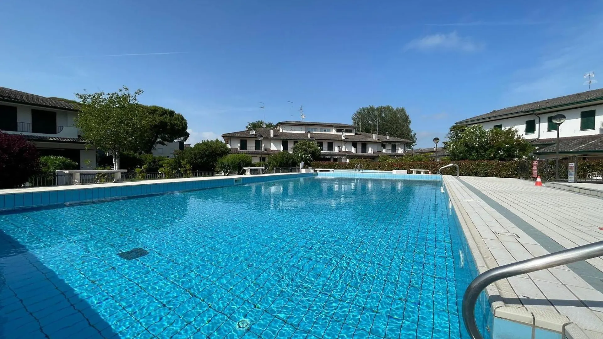 Villa Vintage-Modern Gem With Private Garden Porto Santa Margherita